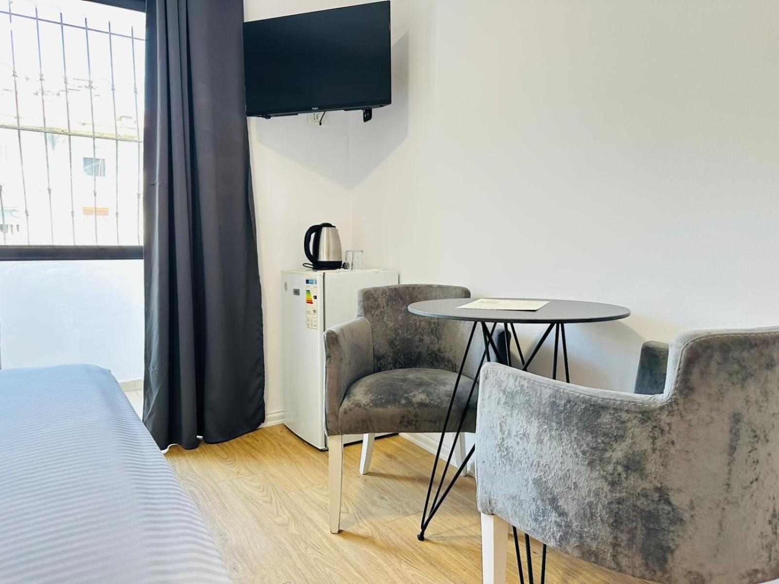 Sela Rent- And Apartament *
